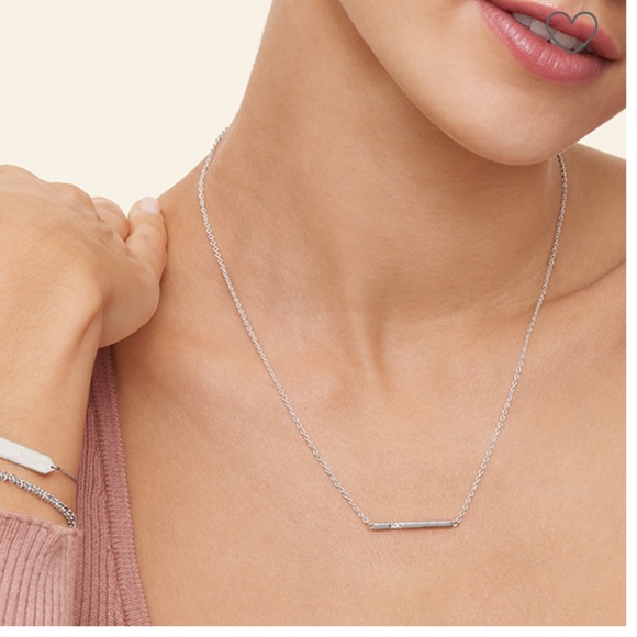 Brilliant earth diamond bar necklace - Picture 2 of 4